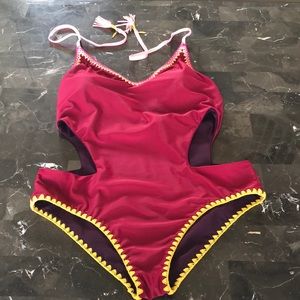 Reversible swimsuit